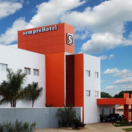Semprehotel Tres Lagoas Exterior photo