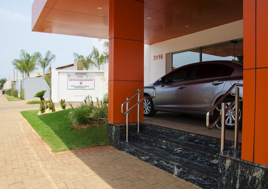 Semprehotel Tres Lagoas Exterior photo