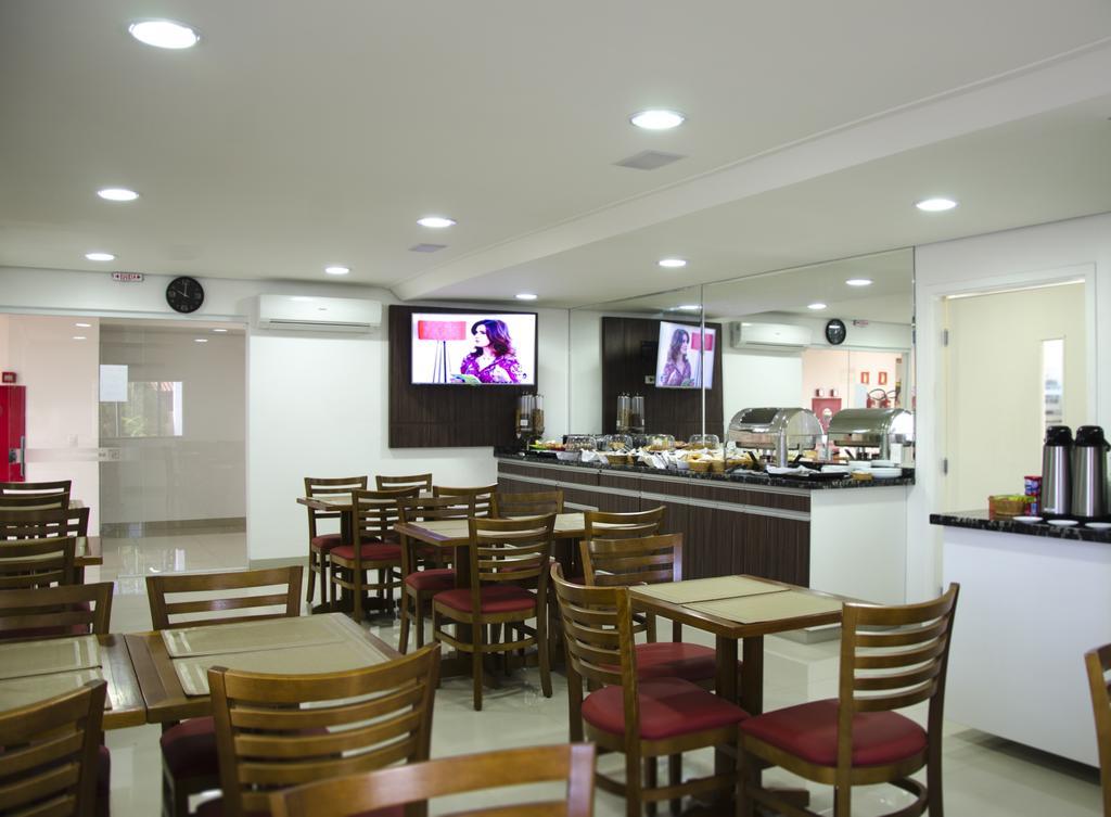 Semprehotel Tres Lagoas Exterior photo