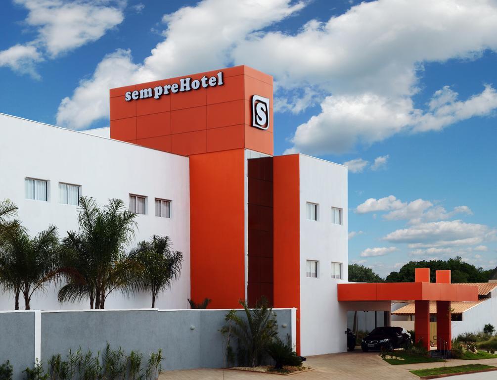 Semprehotel Tres Lagoas Exterior photo
