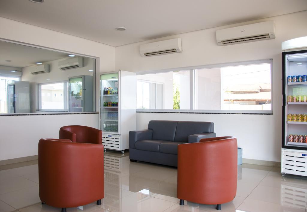 Semprehotel Tres Lagoas Exterior photo